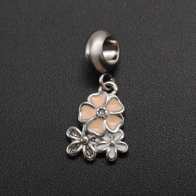 |PA04-1 Three Flowers Zircon Pendant