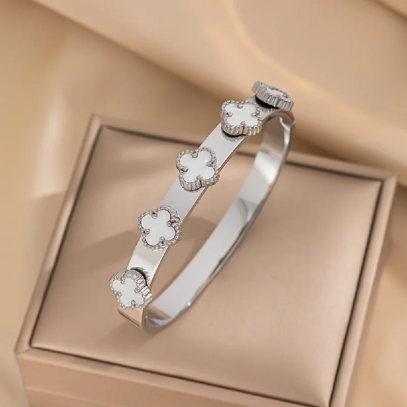 182 steel white clover bracelet