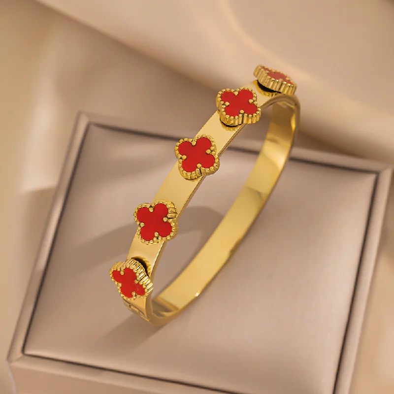 182 Golden Red Clover Bracelet