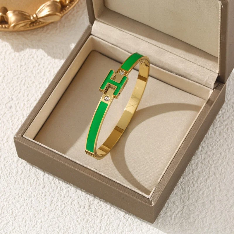 183 Gold Green H Bracelet