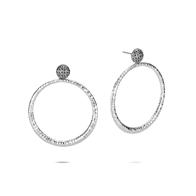 women’s engagement earrings-Classic Chain Hammered Silver Round Earrings