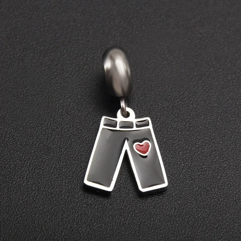 |PA03-8 Red Heart Pants Pendant