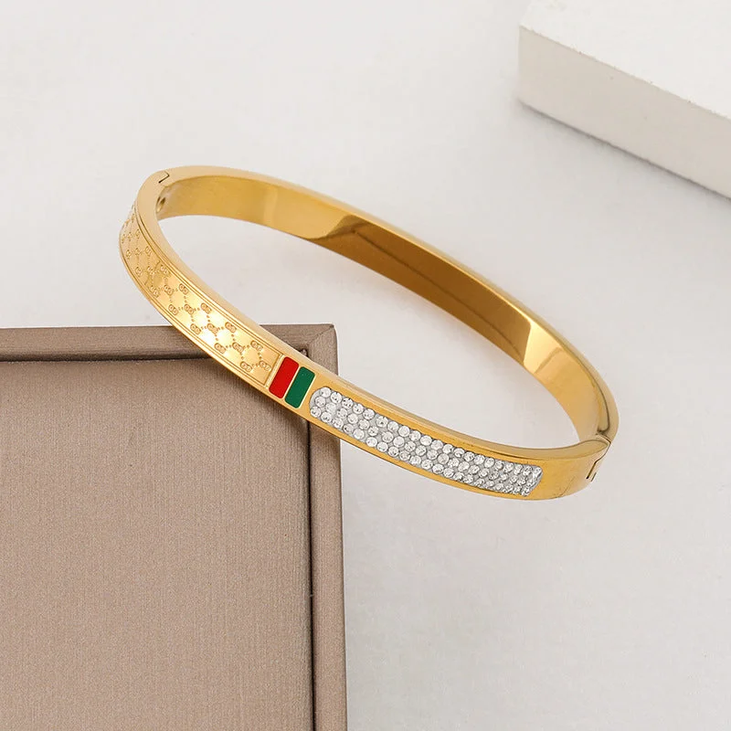 106GG Bracelet - Gold with Diamond