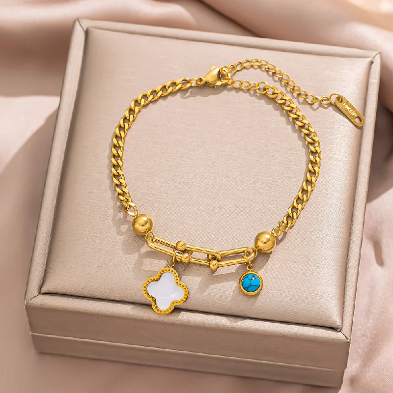 715 Pine Stone Clover Gold Bracelet