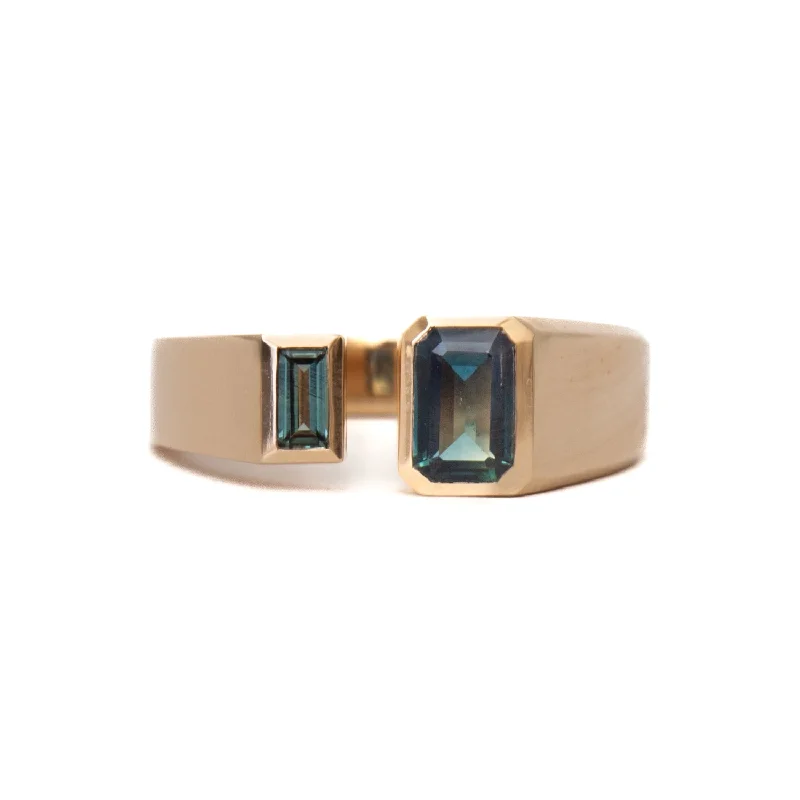 women’s gemstone wedding rings-Emerald and Baguette-Cut Sapphire Dyad Ring