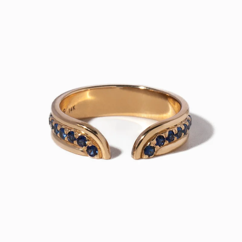 women’s minimalistic rings-Blue Sapphire Klein Ring