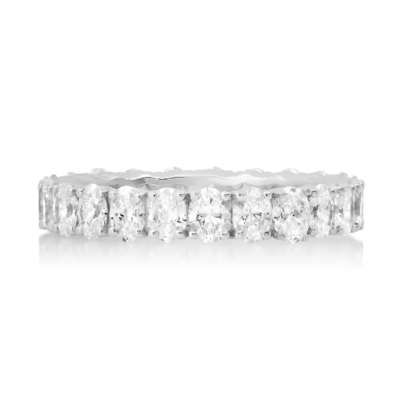 women’s trendy wedding rings-The Pretty Diamond Oval Eternity Band