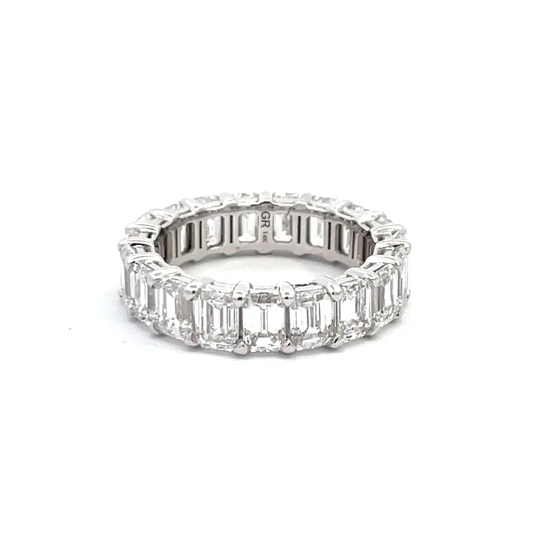 women’s trendy engagement rings-Sustainable Baguette Diamond Eternity Band Ring