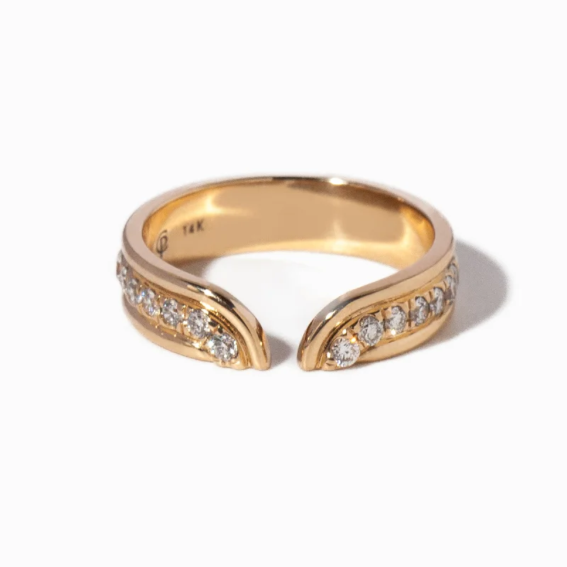 women’s gold wedding bands-Diamond Klein Ring